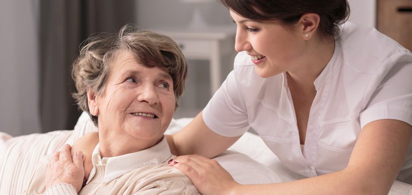 Atención domiciliaria especializada en pacientes con demencia