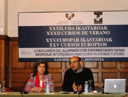 Javier Monzon en la presentacion del curso La inclusión del alumnado con enfermedades raras