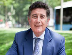 Manuel Pérez Fernández, Presidente del Real e Ilustre Colegio Oficial de Farmacéuticos Sevilla