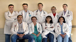 Parte del equipo de profesionales de los Hospitales Sierrallana y Marqués de Valdecilla