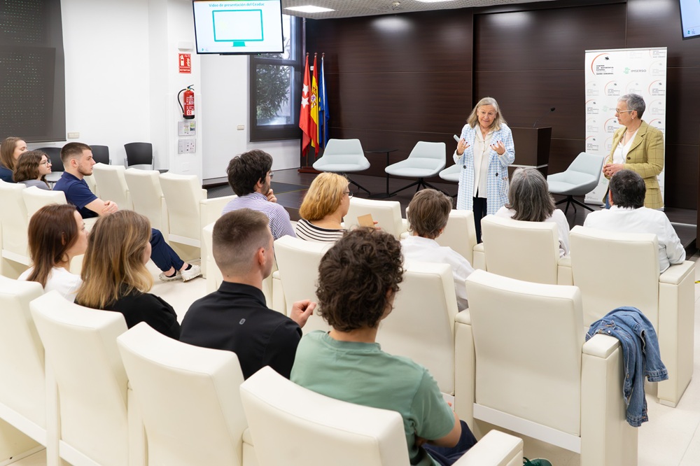Inmaculada Gómez, directora gerente del Ceadac, durante la presentación del centro.